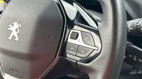 Peugeot 208 1.2 PureTech 100ch S&S Allure — photo 18