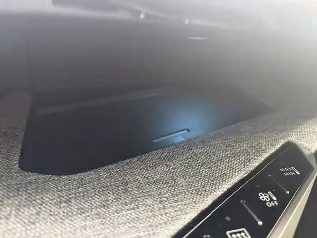 Peugeot 3008 hybrid 145 e-dcs6 — photo 60