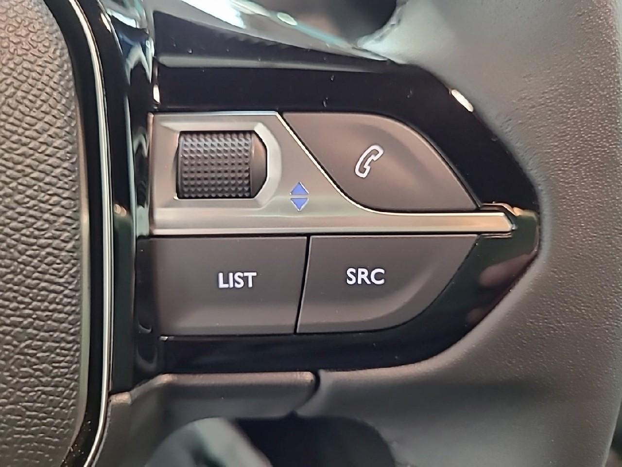 Peugeot 2008 100 s&s bvm6 style — photo 18