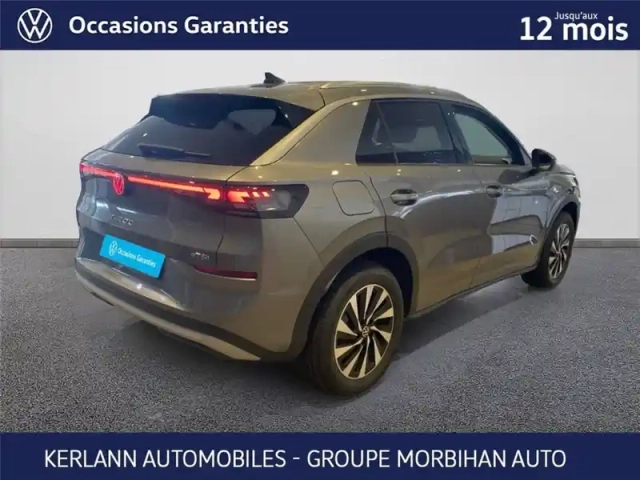 Volkswagen T-Roc 1.5 etsi evo2 hybrid 150 ch dsg7 — photo 48