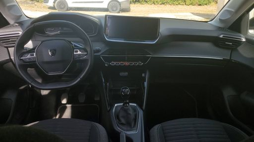 Peugeot 208 1.2 PureTech 100 - Active – 2024 – 14224 km – Essence – Boîte Manuelle — photo 28
