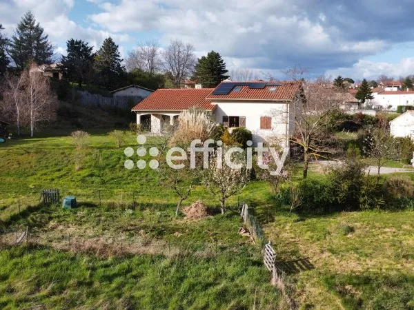 Maison 8 pièces 161 m²