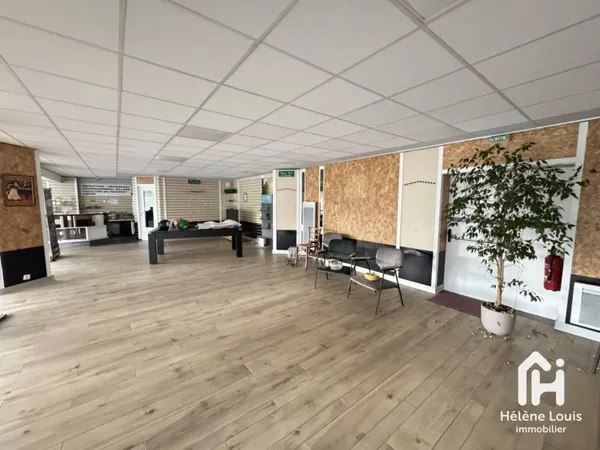 Boutique 8 pièces 531 m²