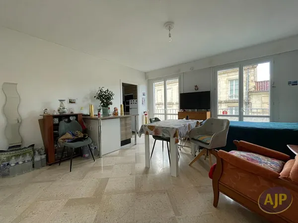 Appartement Saintes 2 pièce(s)