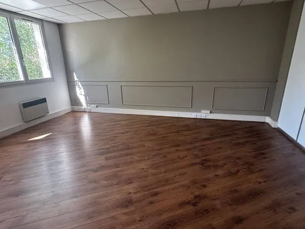 Bureau 152 m²