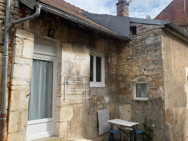 5 min CHABLIS Maison de village 3/4 pièces