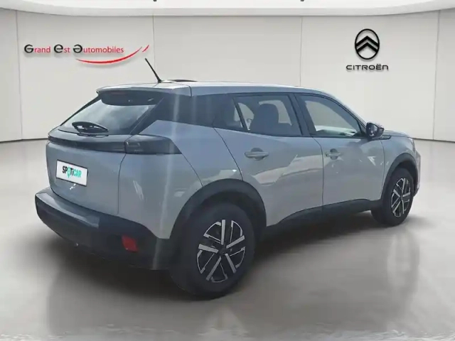 Peugeot 2008 e- 136ch active — photo 6
