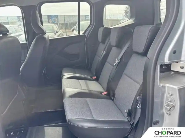Renault Kangoo blue dci 115 — photo 18