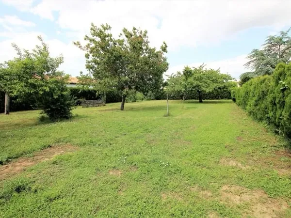 Terrain 434 m²