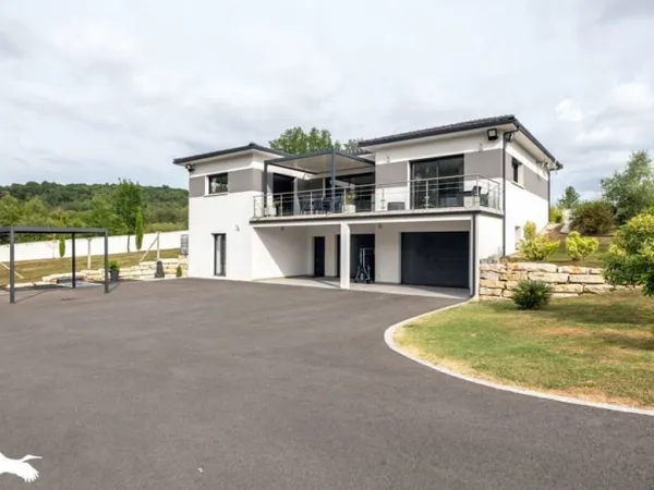 Contemporaine de 5 pièces principales