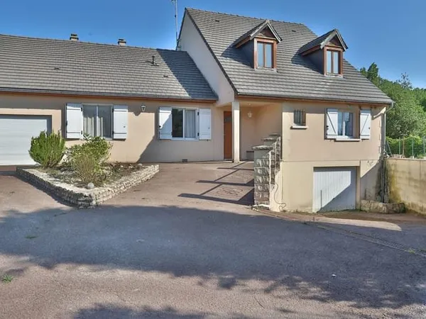 Maison 8 pièces 166 m²