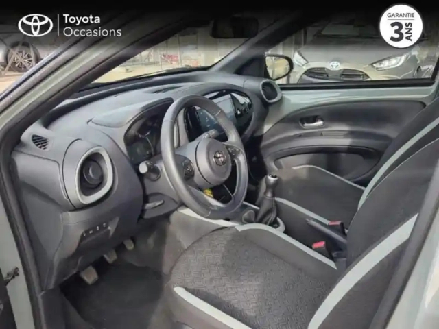 Toyota Aygo X 1.0 vvt-i 72ch design my24 — photo 7