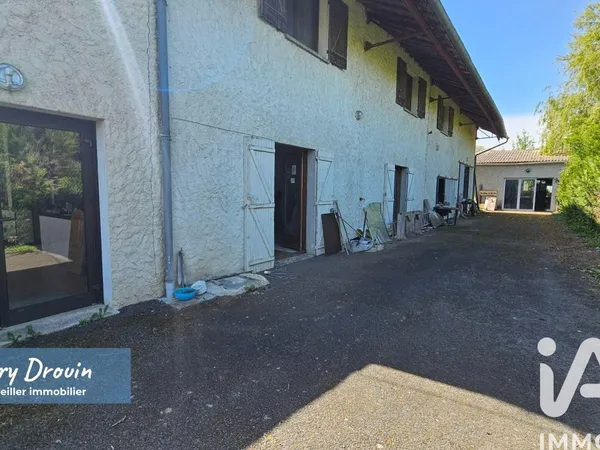 Local commercial 800 m²