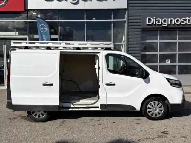 Nissan Primastar fg l1h1 2t8 2.0 dci 130ch n-connecta — photo 9