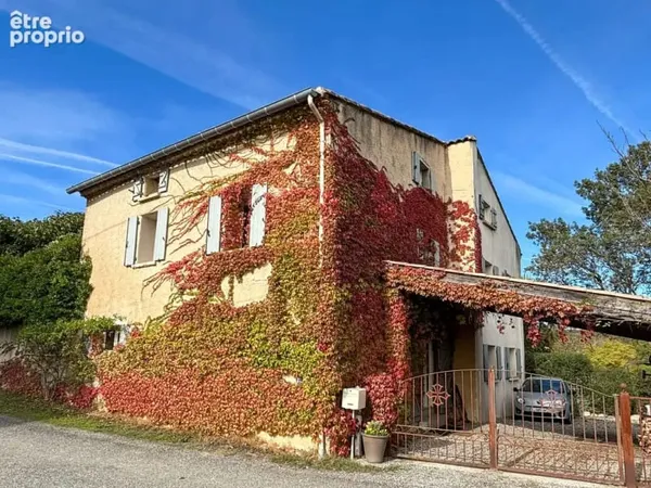 Charmante maison de village en pierre avec piscine, jardin et 3 à 4 chambres
