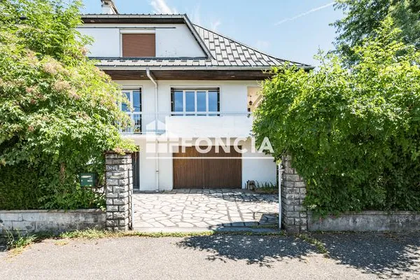 Maison 7 pièces 185 m²