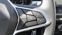 Renault Clio 1.6 E-Tech 145ch full hybrid Evolution — photo 17