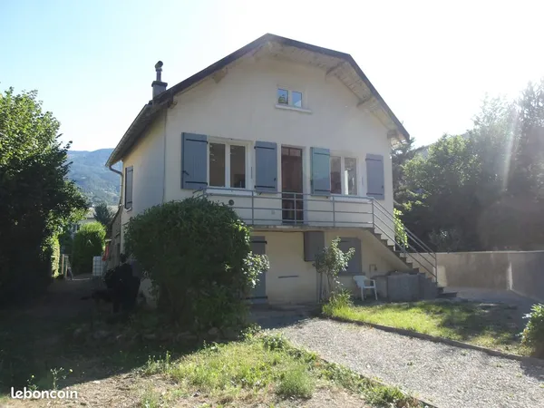 Maison 8 pièces 110 m²