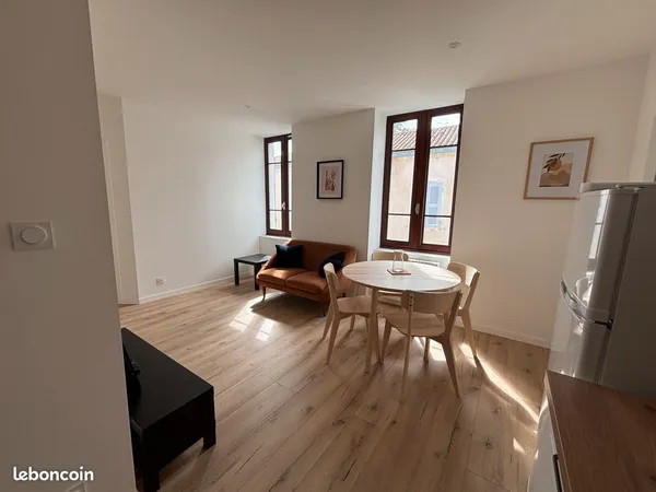 Location T3 Meublé refait à neuf