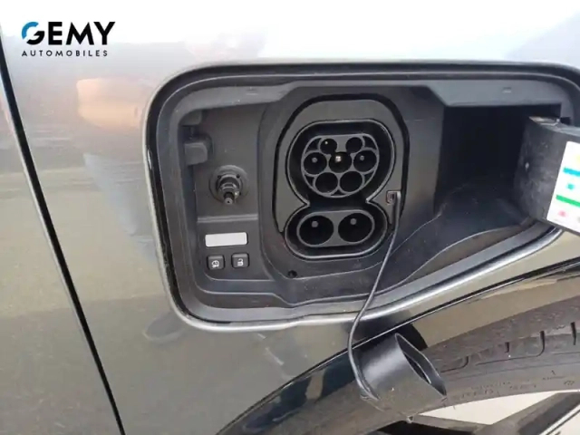 Renault Megane e-tech ev60 220 ch super charge — photo 23