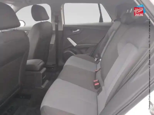 Audi Q2 1.6 tdi 116ch design s tronic 7 gps sans palette au volant — photo 11