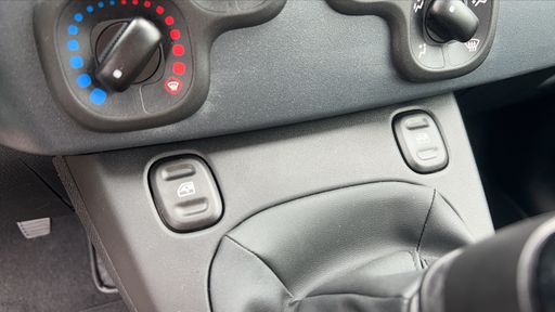 Fiat Pandina 1.0 70 Hybrid - Icone – 2026 – 72 km – Hybride essence – Boîte Manuelle — photo 3