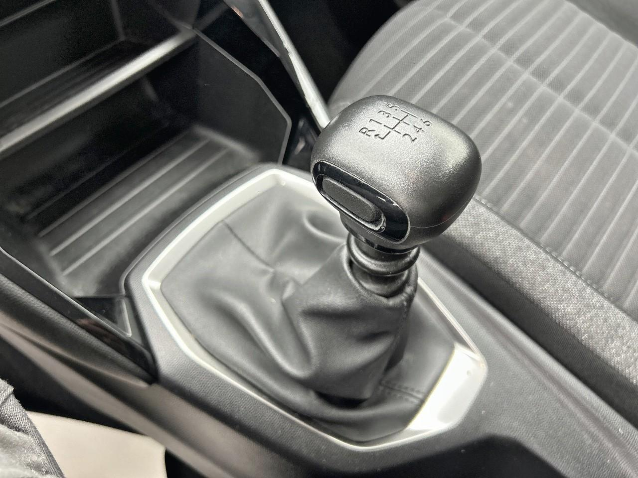 Peugeot 208 bluehdi 100 s&s bvm6 style — photo 17