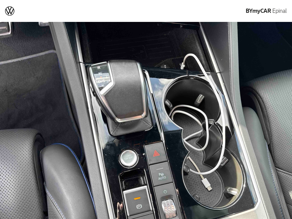Volkswagen Touareg 3.0 TSI eHybrid 462 ch Tiptronic 8 4Motion — photo 17