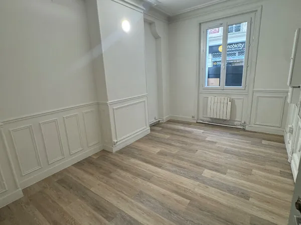 Bureaux 1 pièce 12 m²