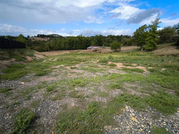 Terrain 3000 m²