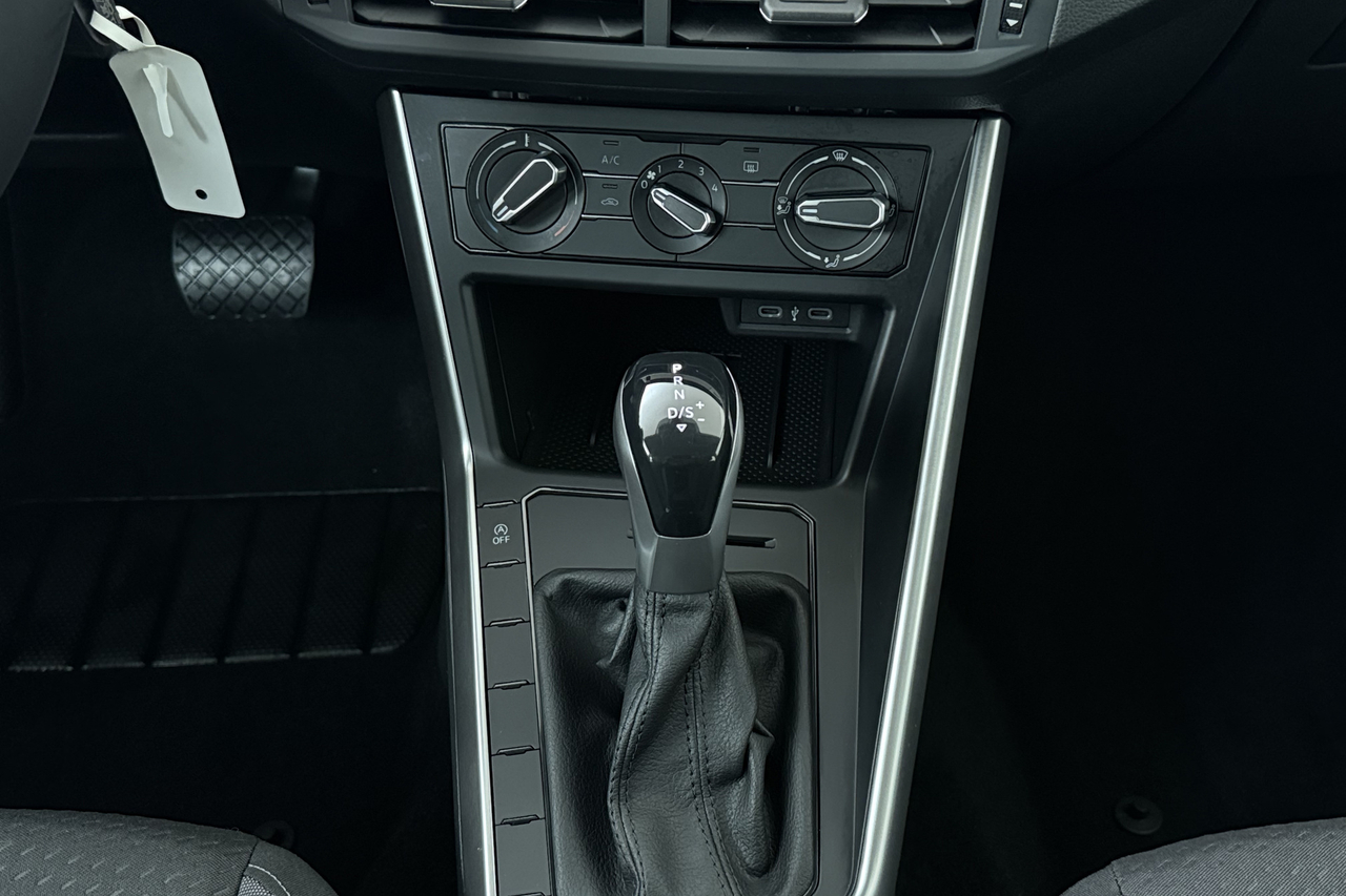 Volkswagen TAIGO — photo 12