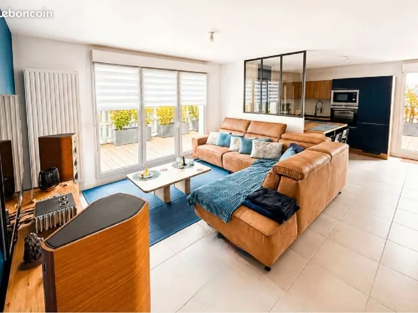 Appartement T3 dernier étage avec grande terrasse