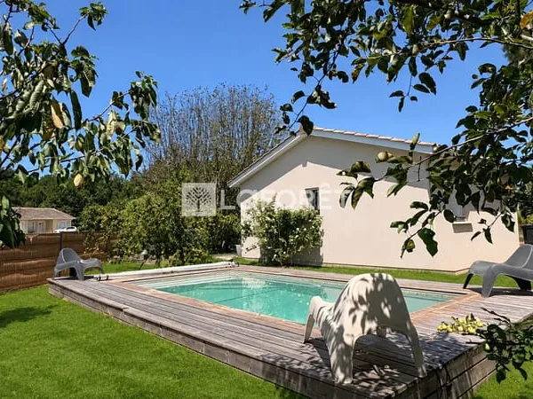 Belle Maison 3Ch dont suite parentale et piscine à Castelanau