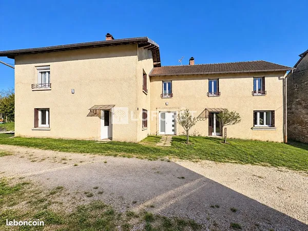 Maison 7 pièces 180 m²