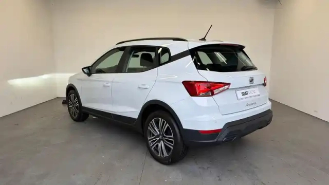 Seat Arona 1.0 tsi 95 ch start/stop bvm5 — photo 1