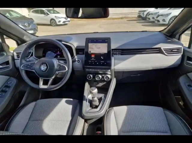 Renault Clio 1.0 tce 90ch techno - 24 — photo 3