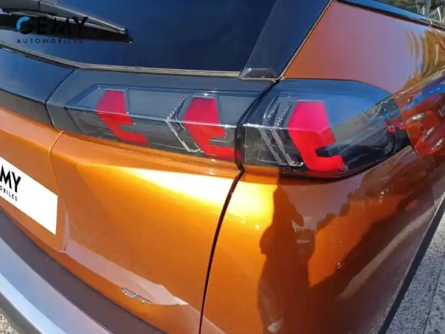 Peugeot 2008 puretech 130 s&amp;s bvm6 — photo 19