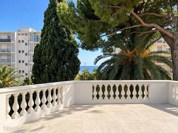 4 pièces avec terrasse de 38 m² et vue mer