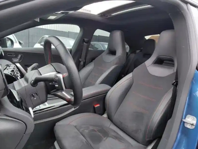 Mercedes Cla 200 d coupé amg line — photo 41
