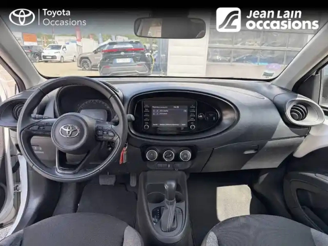 Toyota Aygo x 1.0 vvt-i 72 s-cvt — photo 18