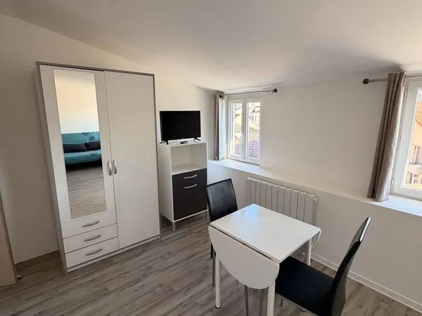 Studio 1 pièce 25 m²