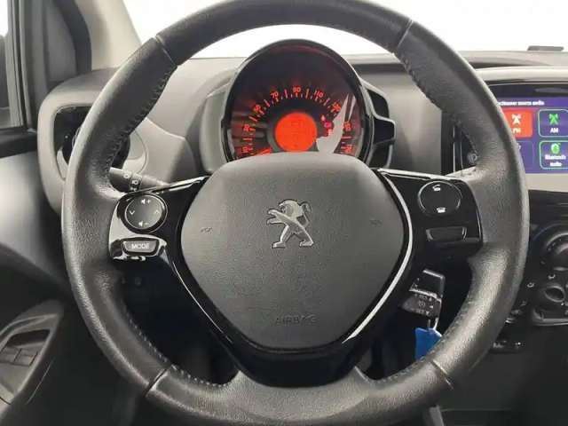Peugeot 108 vti 72ch s&amp;s bvm5 — photo 23