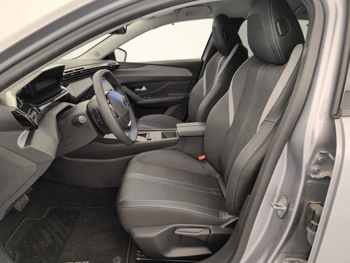 Peugeot 308 SW — photo 16