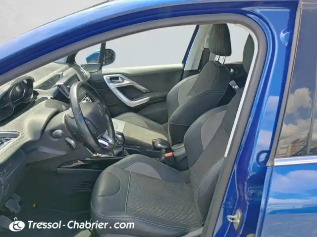 Peugeot 2008 bluehdi 100ch s&amp;s bvm5 allure — photo 9