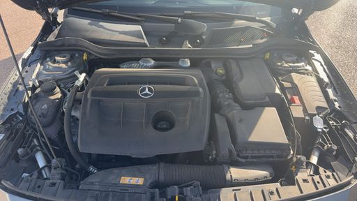 Mercedes Classe GLA 180 CDi 109 7G-DCT - Sensation – 2018 – 85614 km – Diesel – Boîte Automatique — photo 21