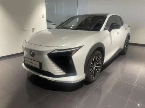 Lexus Rz 350e luxe mc26