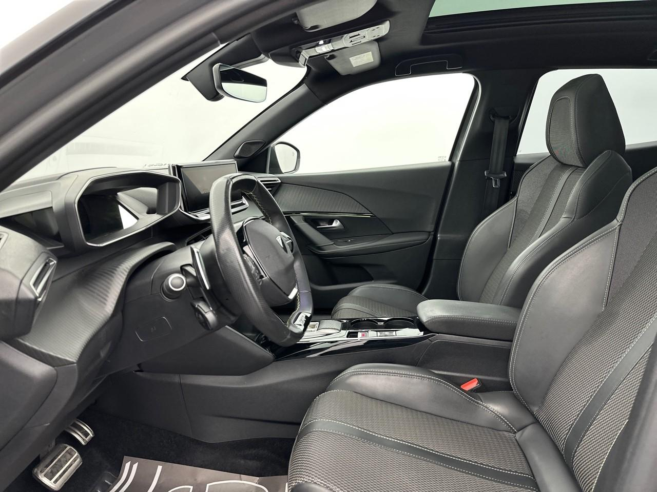 Peugeot 2008 puretech 130 s&s eat8 gt — photo 9