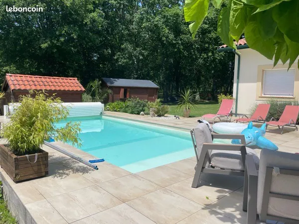 Maison de plain-pied avec piscine à Garosse 125m2