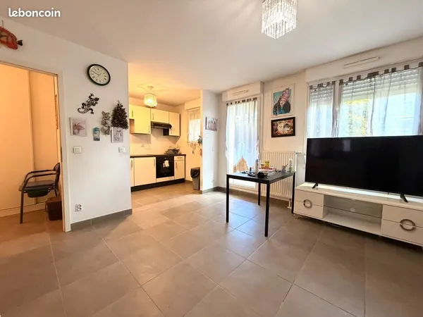 Studio 35 m² avec terrasse - Strasbourg Stockfeld