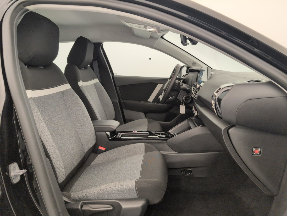 Citroën C4 — photo 9